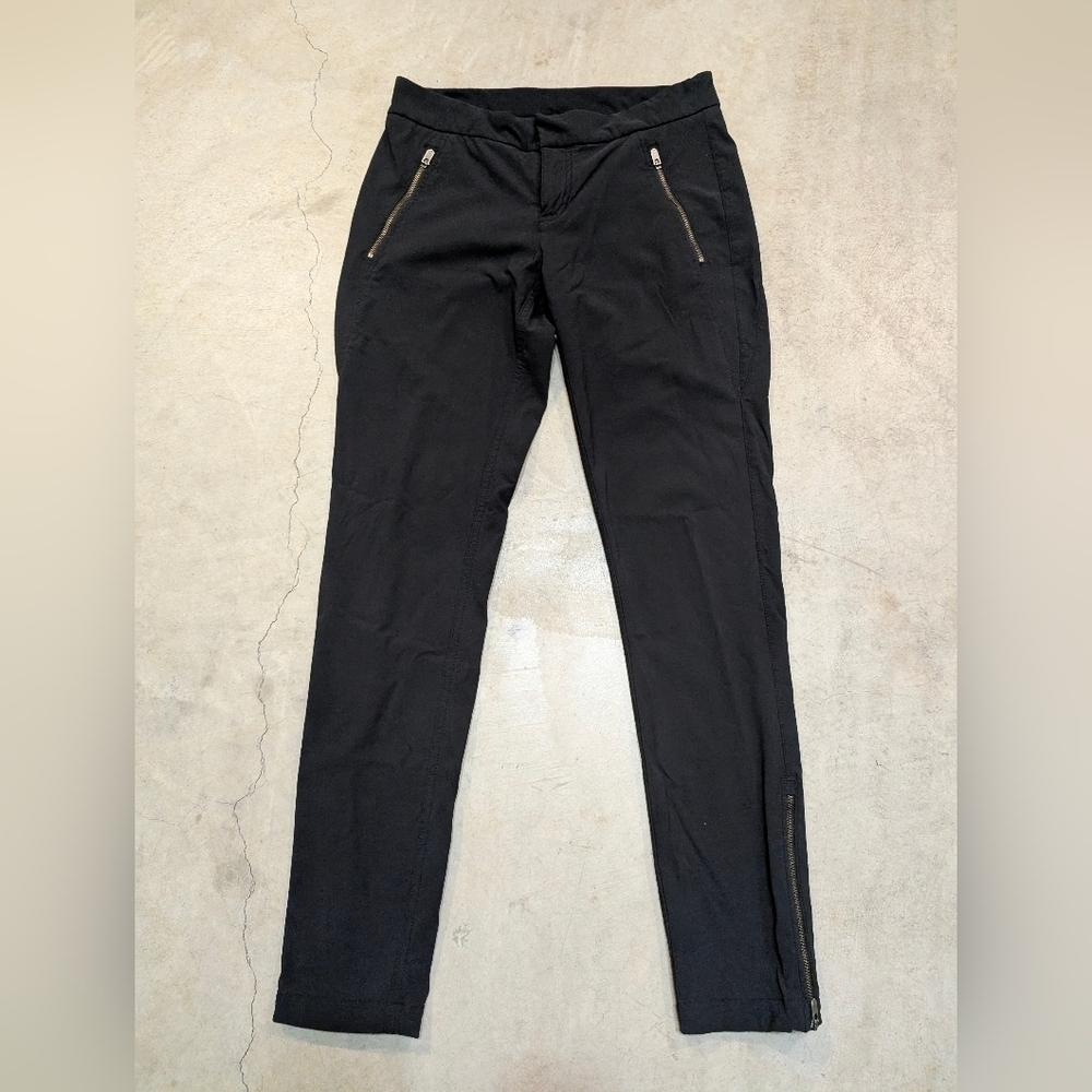 Athleta Trekki Joggers Black Women's 6 28x29